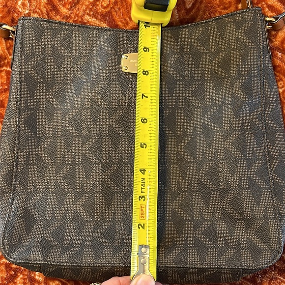 Michael Kors Cross Body Purse - Picture 12 of 13